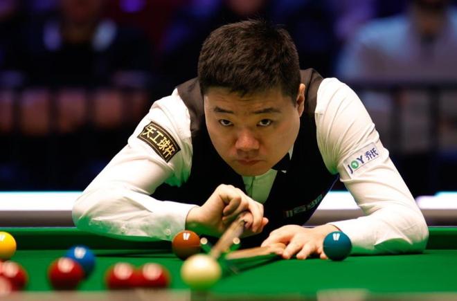 但鲍尔默显 但鲍尔默显